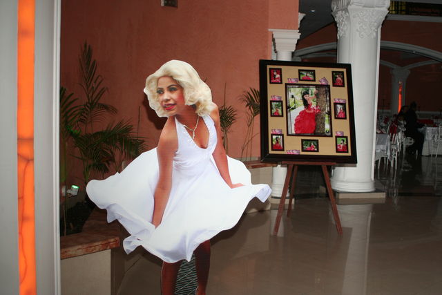 CLON
PHOTO STUDIO MASTER